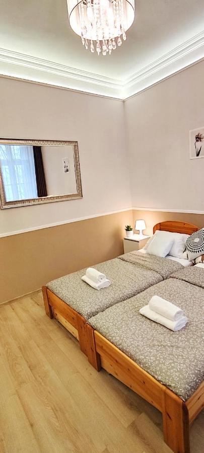 Center Apartman Segedyn Zewnętrze zdjęcie